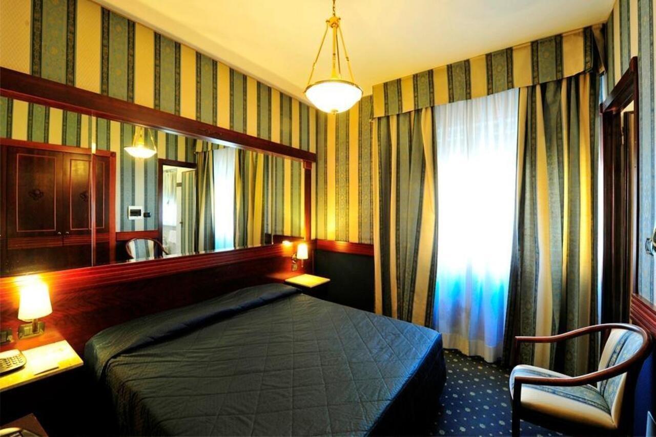 Hotel Regent Rome Extérieur photo